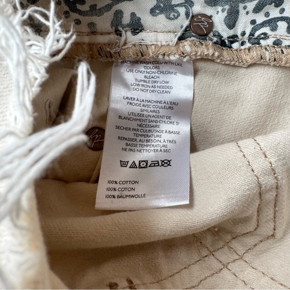 We The Free Light Tan Distressed Jean Shorts - Picture 5 of 6